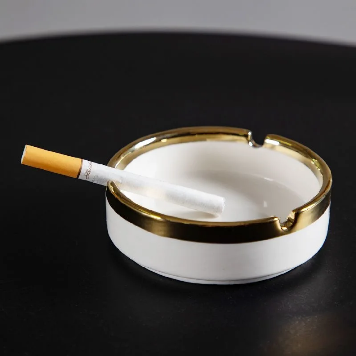 طفاية سجائر ( مكته) طفاية سجائر ( مكته)