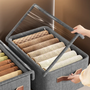 منظم ملابس مع غطاء