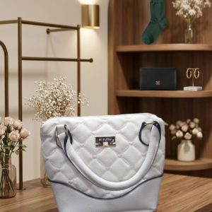 حقيبة الكتف المبطنة