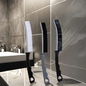 فرشاة تنظيف الزوايا والمجاري الضيقة